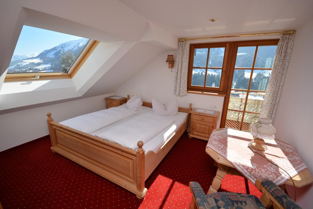 Gaestehaus Am Berg Hirschegg  Buitenkant foto